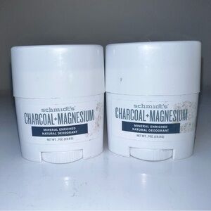 Schmidt's Charcoal + Magnesium Deodorant